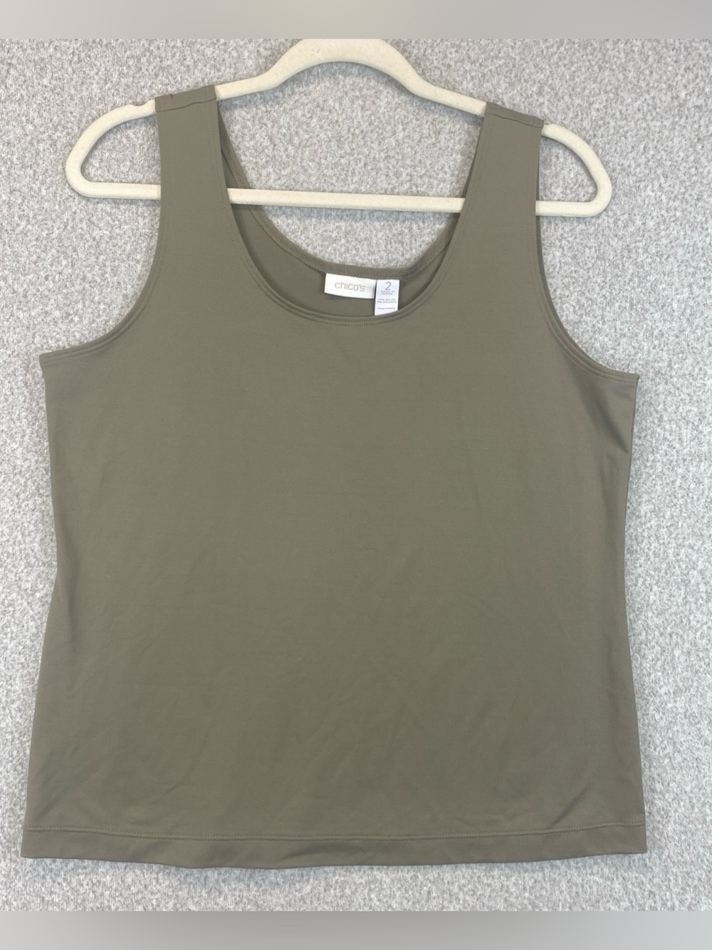 Chico’s sleeveless tank top size 2(L) Olive Green sporty preppy Wrinkle Free